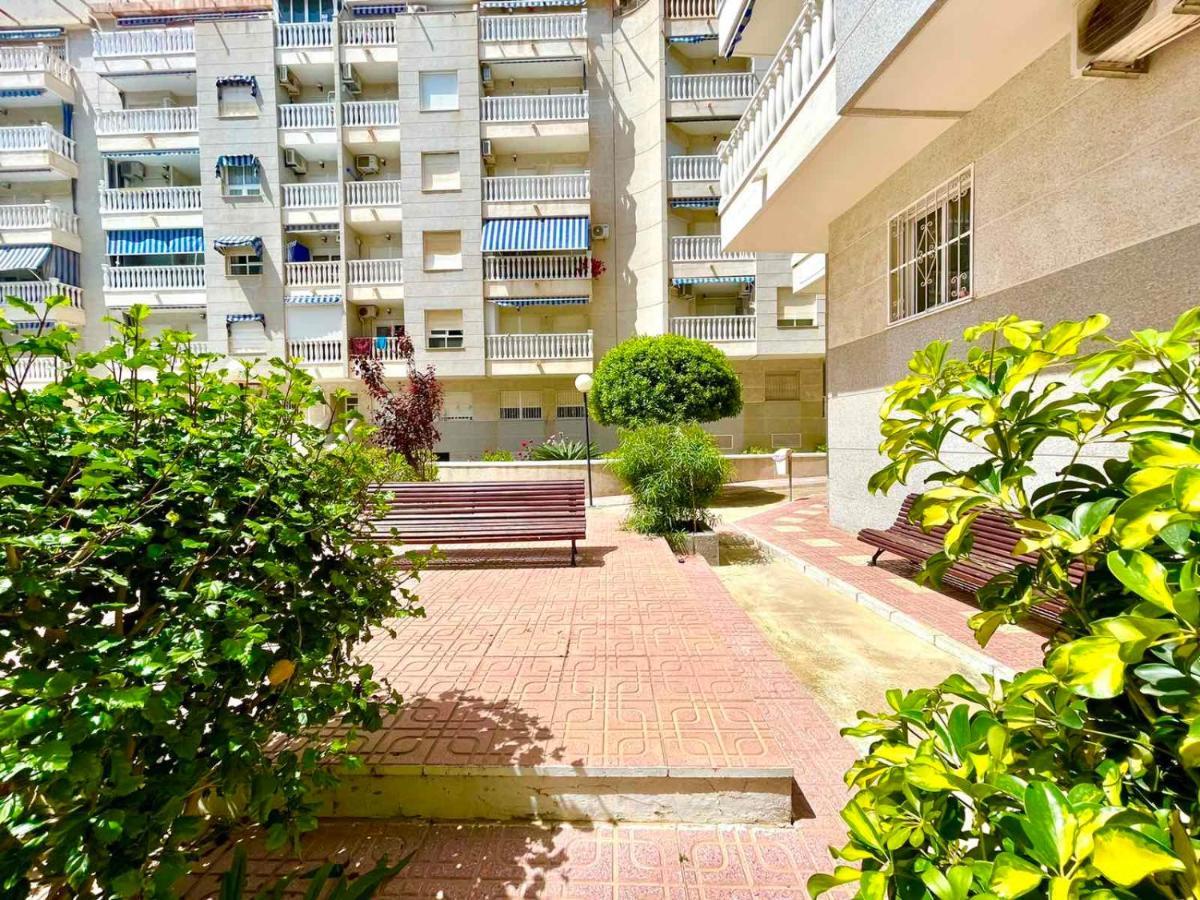 Torrevieja Comfortable Apartment Exterior foto